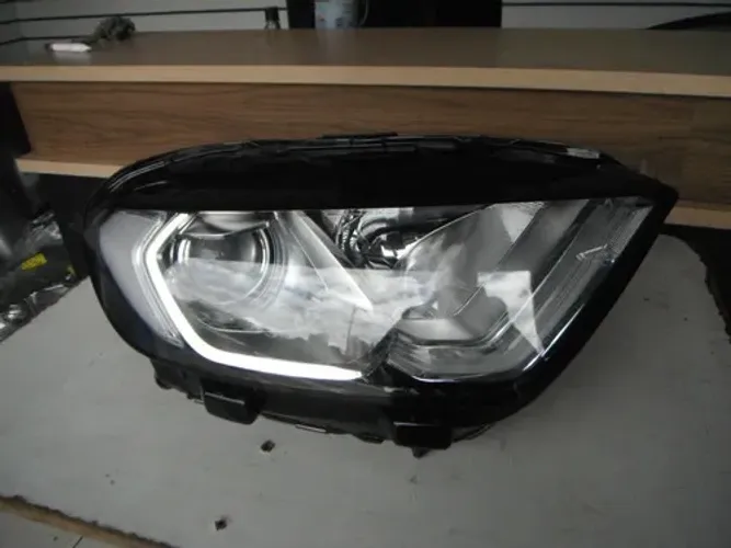 Farol Lado Direito Ford Ecosport 2018 E 2019 05042111 Direito
