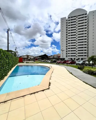Apartamento 2 Quartos (1 Suíte)  Pátio / Antares, Maceió