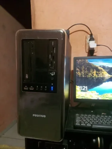 Computador de mesa 2 mão
