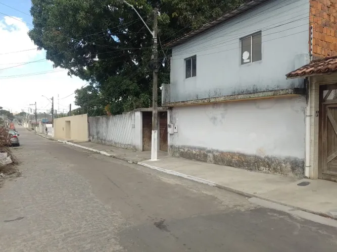 Vendo casa e uma chácara 