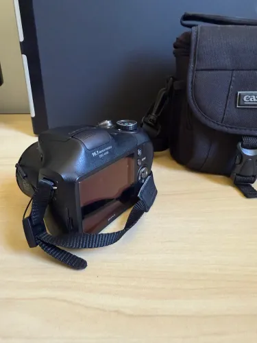 Câmera Fotográfica Sony CyberShot  dsc h100