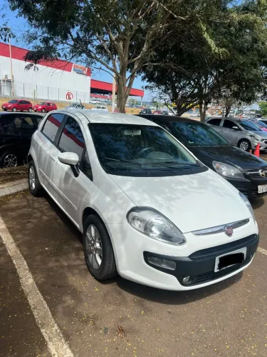 Fiat Punto Attractive 1.4 Fire Flex 8V 5P 2013