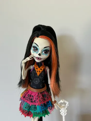 Monster high Skelita scaris basica