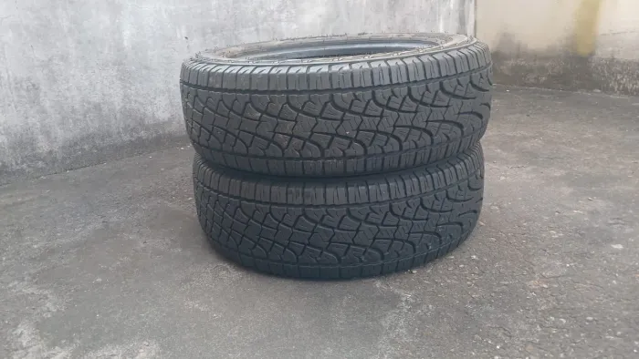 Pneus Pirelli Scorpios