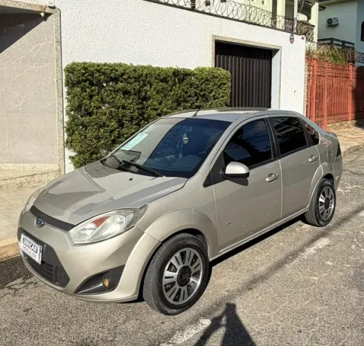 Ford Fiesta Sedan 1.6 16V Flex Mec. 2014