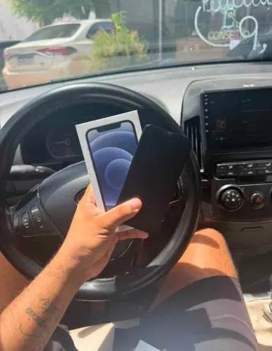 iPhone 12 
