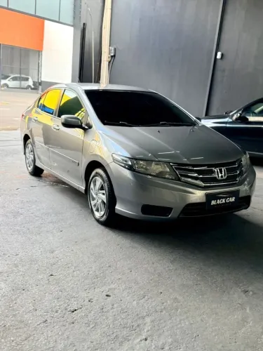 Honda City Sedan LX 1.5 Flex 16V 4P Aut. 2013