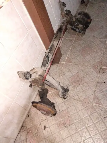 Eixo traseiro Peugeot 206 R$280