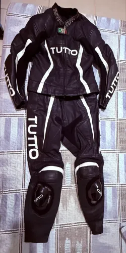 Macacão feminino Tutto moto 2 peças tam 42