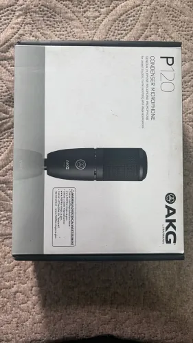 AKG P120 - Microfone Condensador