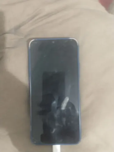 Redmi 13c apenas com a tela um pouco trincada
