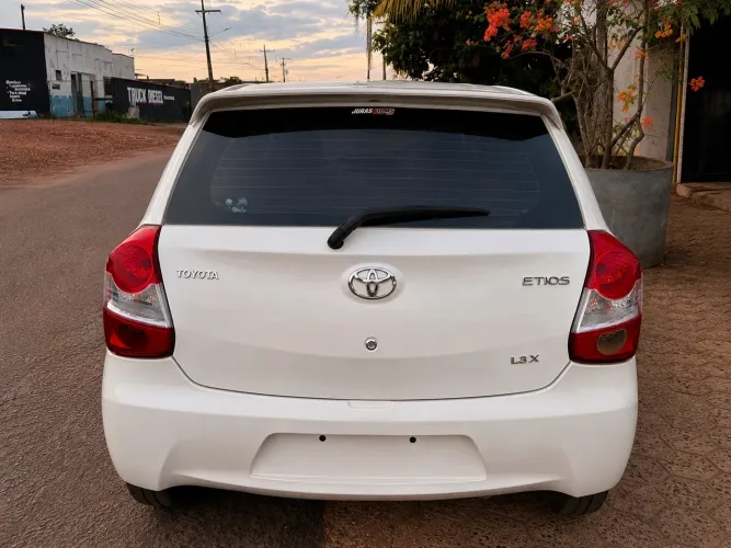 Toyota Etios X 1.3 Flex 16V 5P Mec. 2016