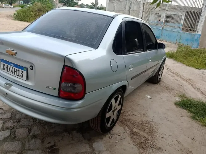 Chevrolet Corsa SED Class.spirit 1.0/1.0 Flexpower (álcool) 2009
