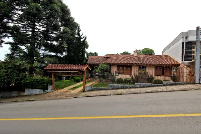 Casa 3 quartos - São Roque