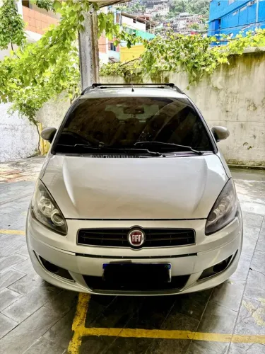 Fiat Idea Attractive 1.4 Fire Flex 8V 5P 2014