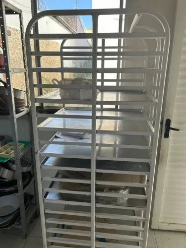 Estante para salgado e pães 