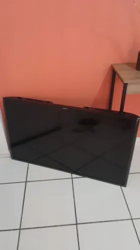 TV Samsung 43 com defeito