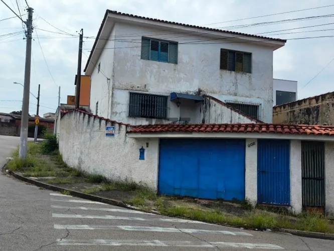 Casa / Sobrado em Jardim Convenção