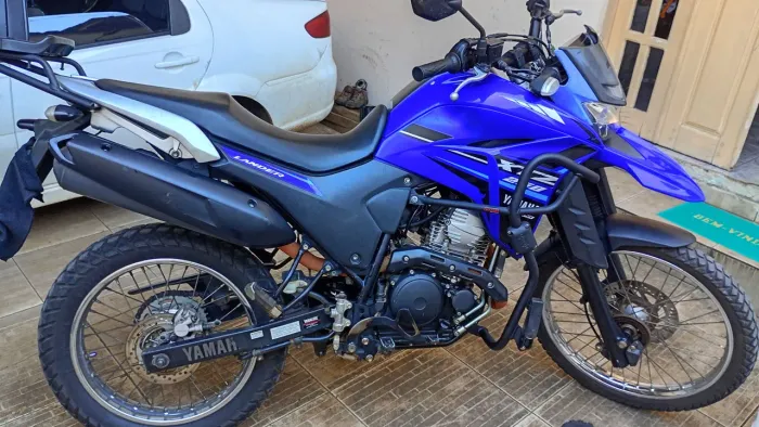 Vende-se Yamaha Lander