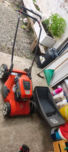 Cortador de grama husqvarna hc 151