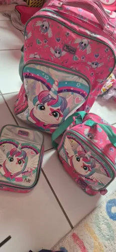 Kit escolar de mochila, lancheira e estojo para menina unicórnio