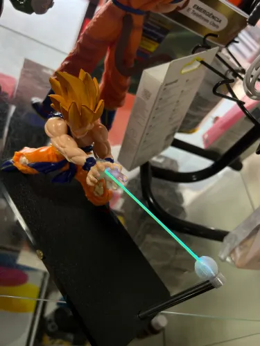 BONECO DRAGON BALL Z para colecionar