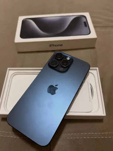 iPhone 15 Pro Max - Impecável com caixa