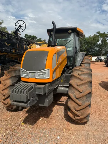 Trator Valtra BH 185 i