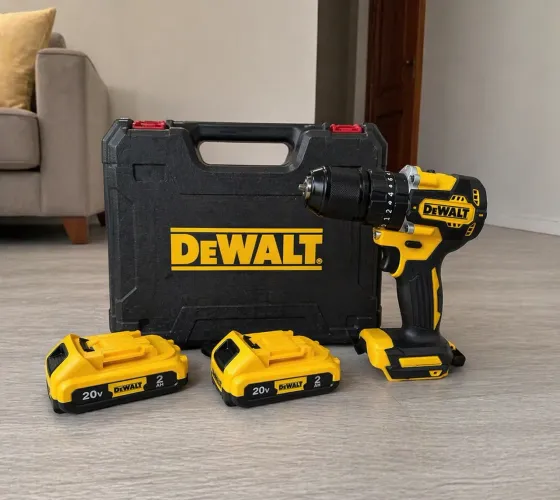 Parafusadeira/Furadeira DeWalt + Kit Top - NOVA
