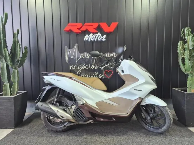 HONDA PCX 150 DLX ABS 2021