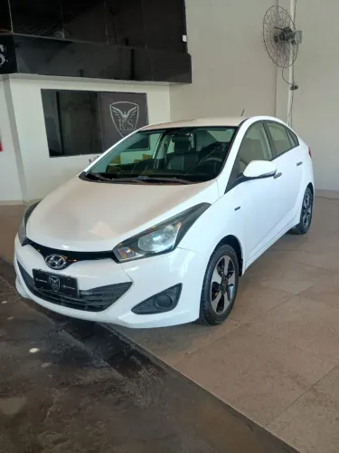 Hyundai HB20S C.style/c.plus1.6 Flex 16V Aut. 4P 2015