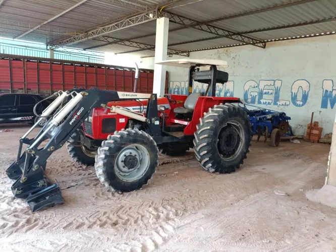 Trator Massey Ferguson 