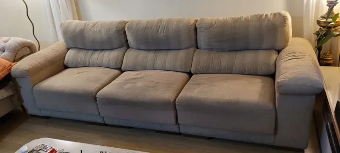 Sofá reclinável com extensores em ótimo estado
