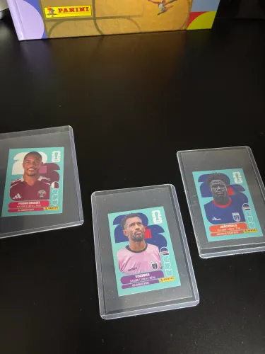 Figurinhas Panini - Vozinha; João Paulo; Pedro Miguel