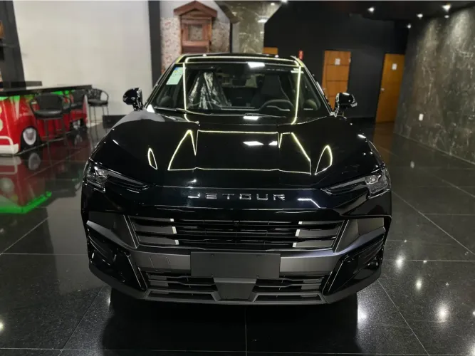 Jetour S06 Advance 2027