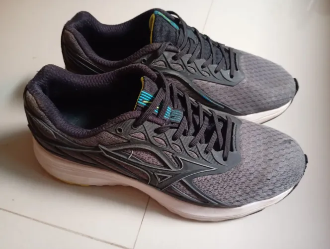 Tênis Mizuno 39