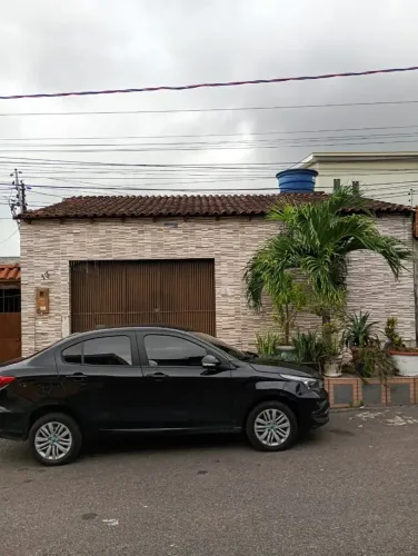 Novo Aleixo com 3 Quartos , Quintal e Piscina | Venda a Vista | (92) 9 9 1 9 5-3 7 3 4