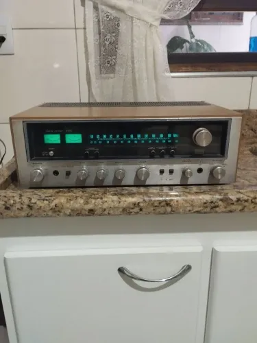Receiver Sansui modelo 6060