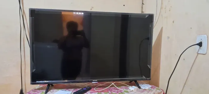 Tv Semp Roku tv 43 polegadas