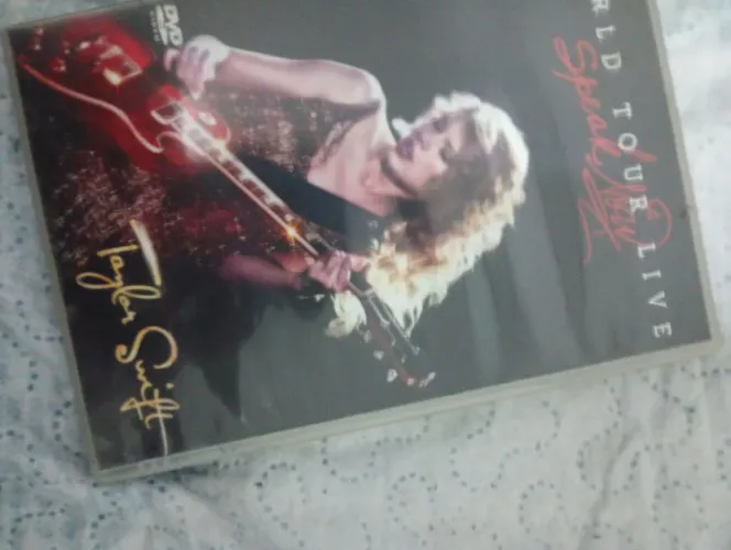 Taylor Swift dvd speak now world tour