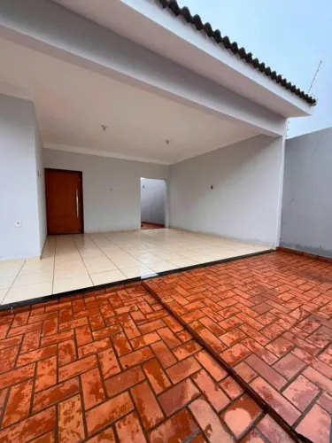 Casa com 3 quartos, Jardim São Tomaz II - Rio Verde