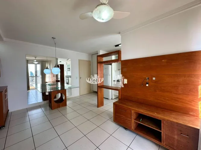 Apartamento com 2 quartos para alugar, 66 m² por R$ 3.050/mês - Aurora - Londrina/PR