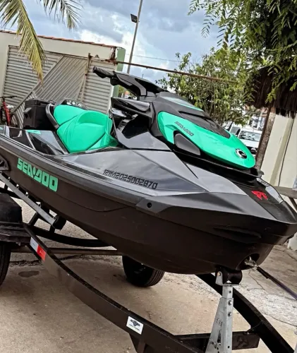 Vende se Jetski GTI 170 novo