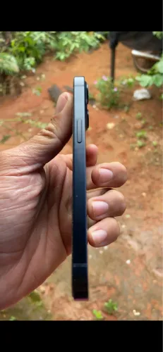 iPhone 13 seminovo 