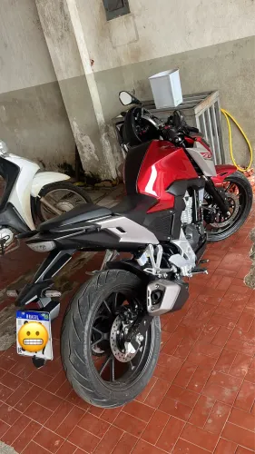 Faço negócio em carro ou motor de menor valor com volta pra me 
