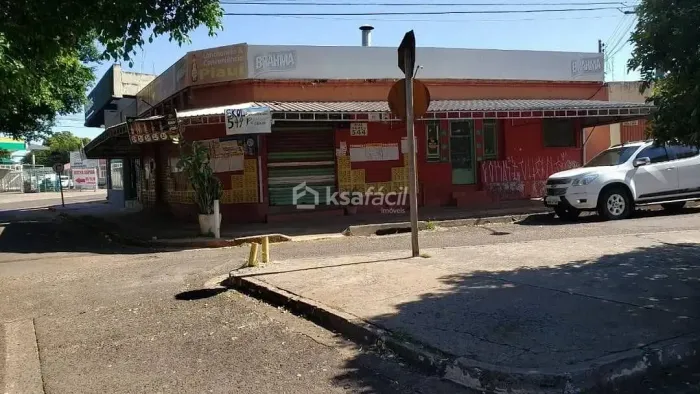 Casa Comercial à Venda, Amambaí, Campo Grande - .