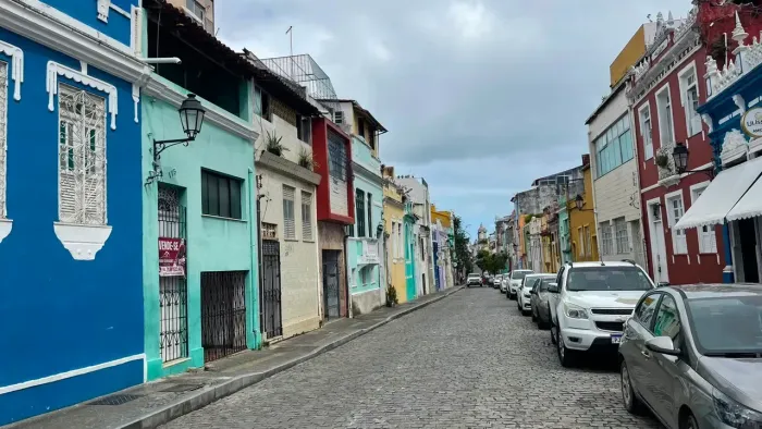 CASA COM 4 QUARTOS | 4 SALAS | VARANDA | TERRAÇO | GARAGEM | 180 m² NO SANTO ANTÔNIO ALÉM