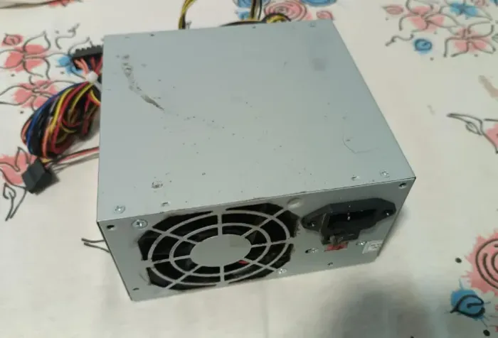 Fonte Goldentec GT ATX 250W Real
