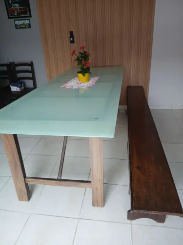 Vende-se mesa de vidro temperado