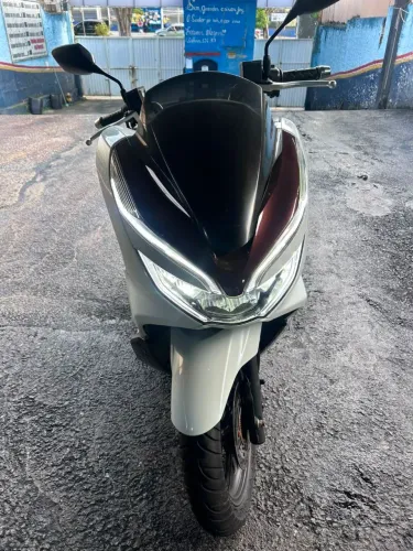 HONDA PCX DLX COM ABS 2021 ÚNICA DONA 